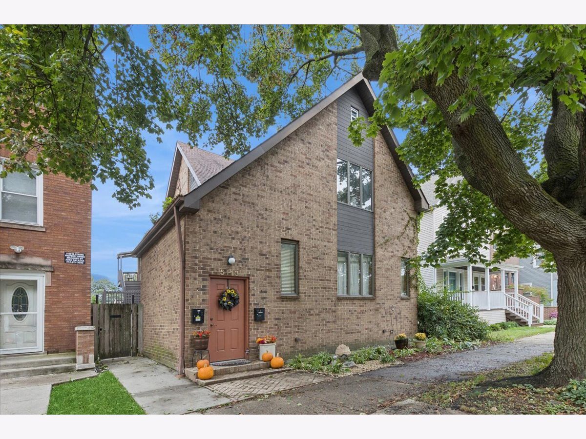  For Sale Chicago Illinois, 5113 Strong Street