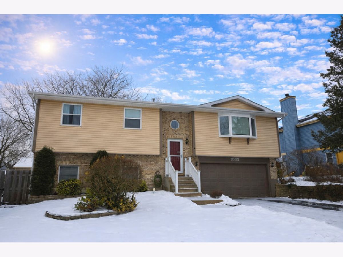  For Sale Antioch Illinois, 1033 White Pine Drive