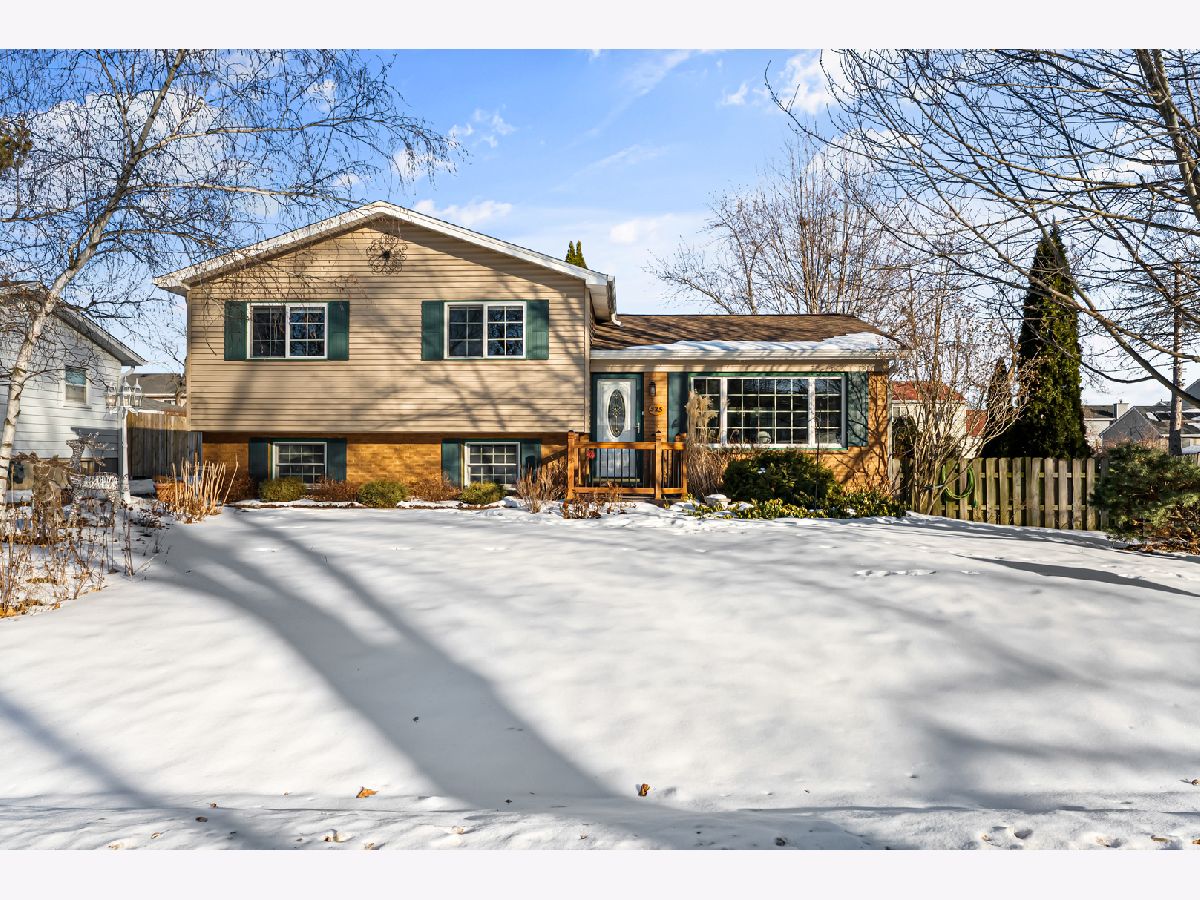  Sold Round Lake Illinois, 325 Hillandale