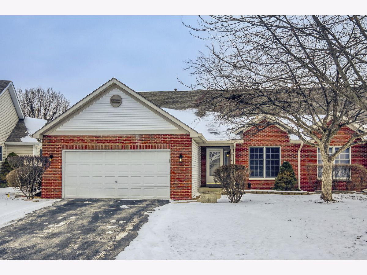 Townhomes For Sale Townhomes On The Lake Joliet Illinois, 2714 Lake Side Circle