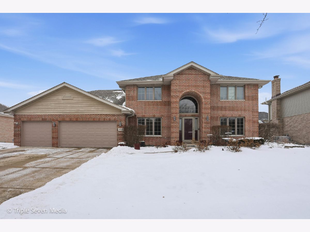  For Sale Orland Park Illinois, 17050 Kerry Avenue