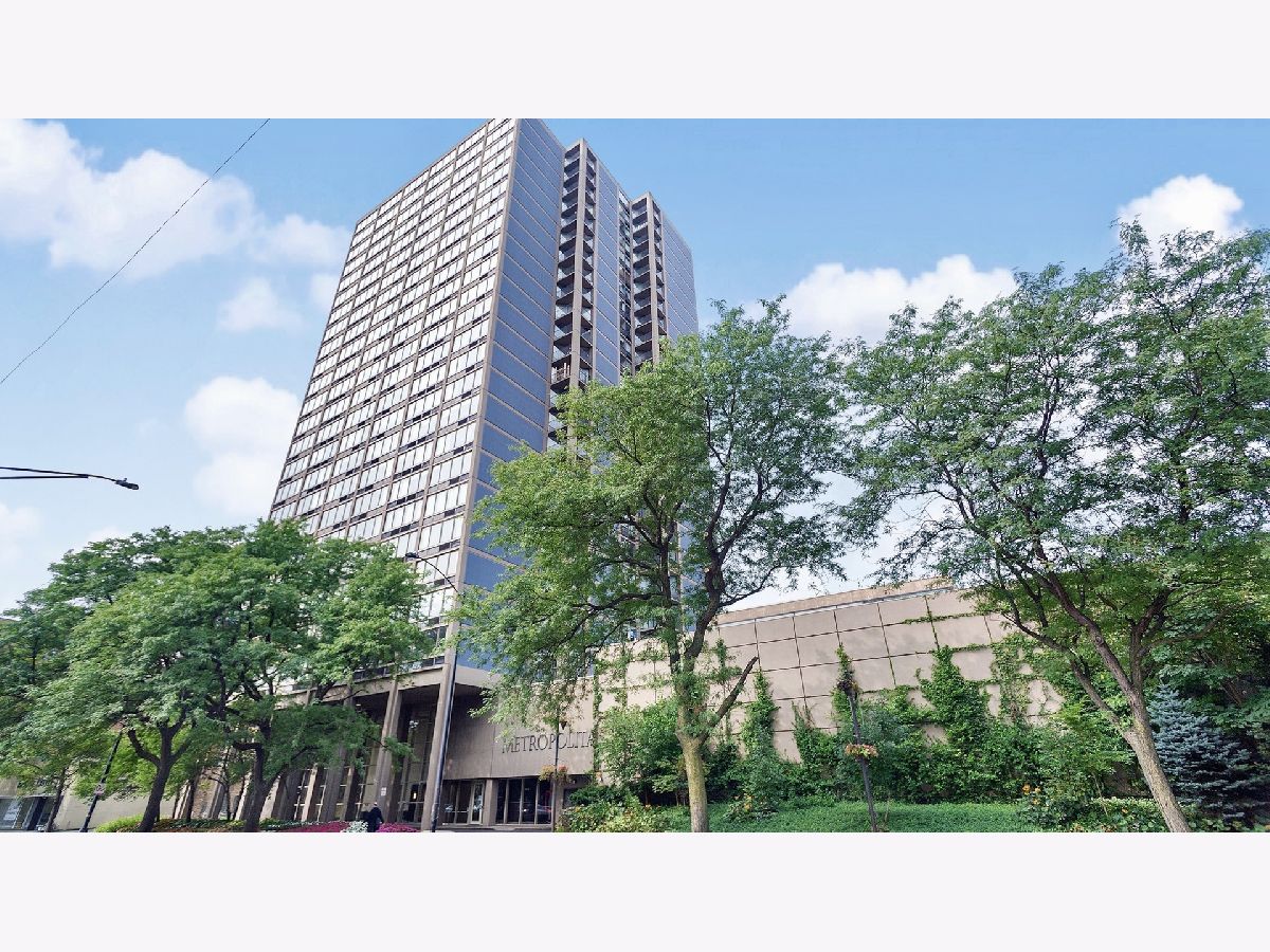  For Sale Chicago Illinois, 5320 Sheridan Road