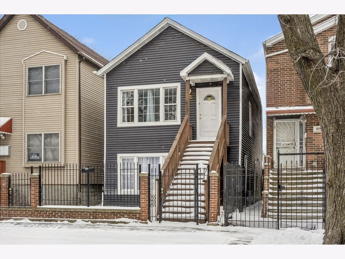 Homes & Condos & Townhomes For Sale Canaryville Chicago Illinois, 617 43rd Place