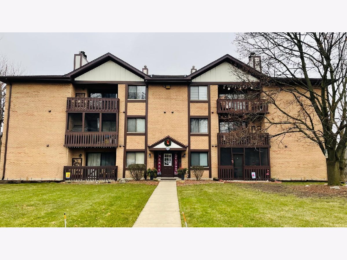  Rented Tinley Park Illinois, 6015 Lakeside