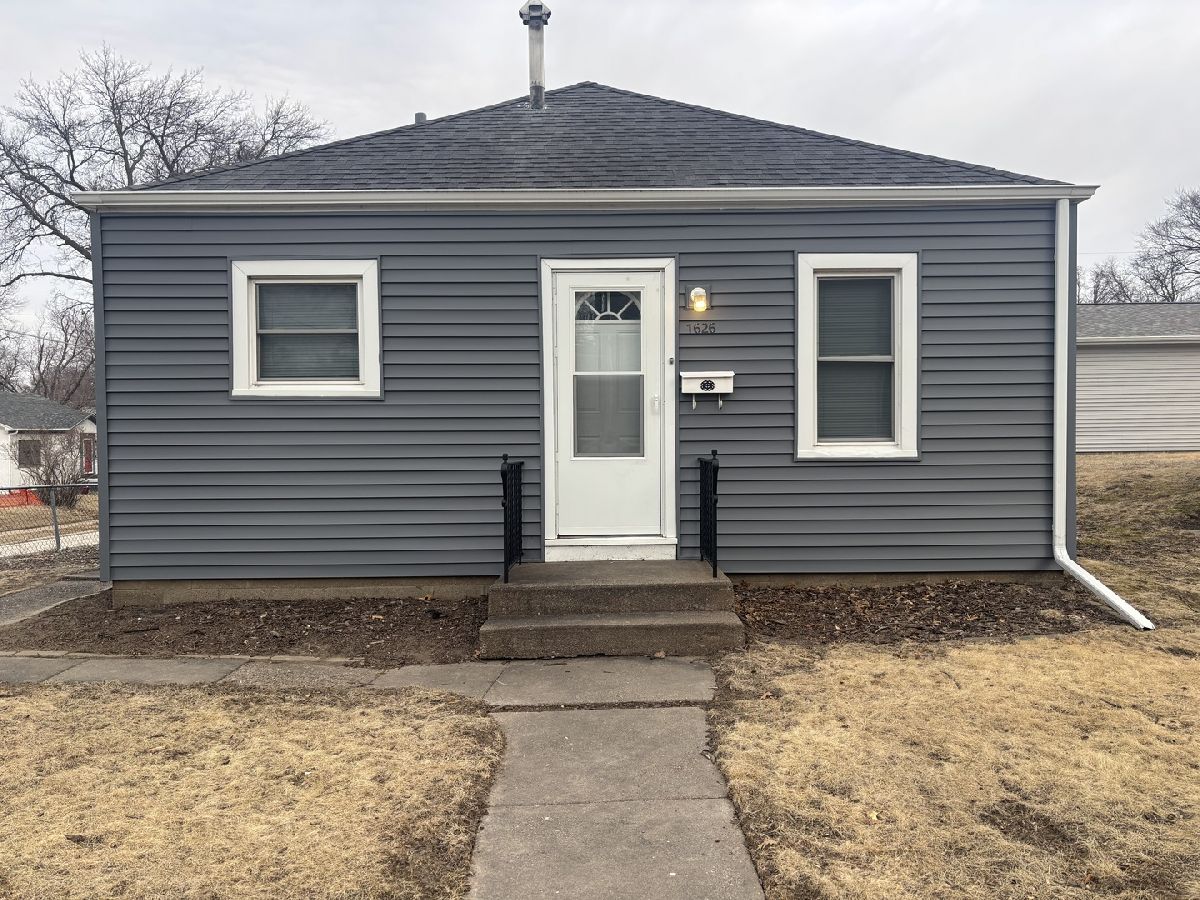  For Sale Davenport Iowa, 1626 Florence Lane