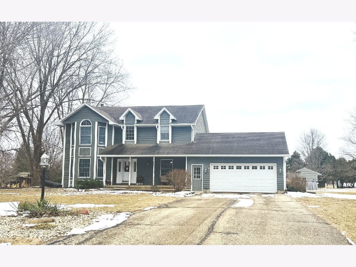  For Sale Rochelle Illinois, 10151 Hickory Ridge Drive