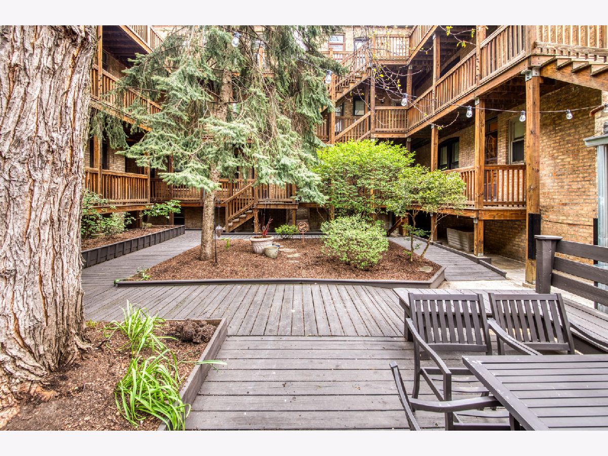  Sold Chicago Illinois, 734 Wrightwood