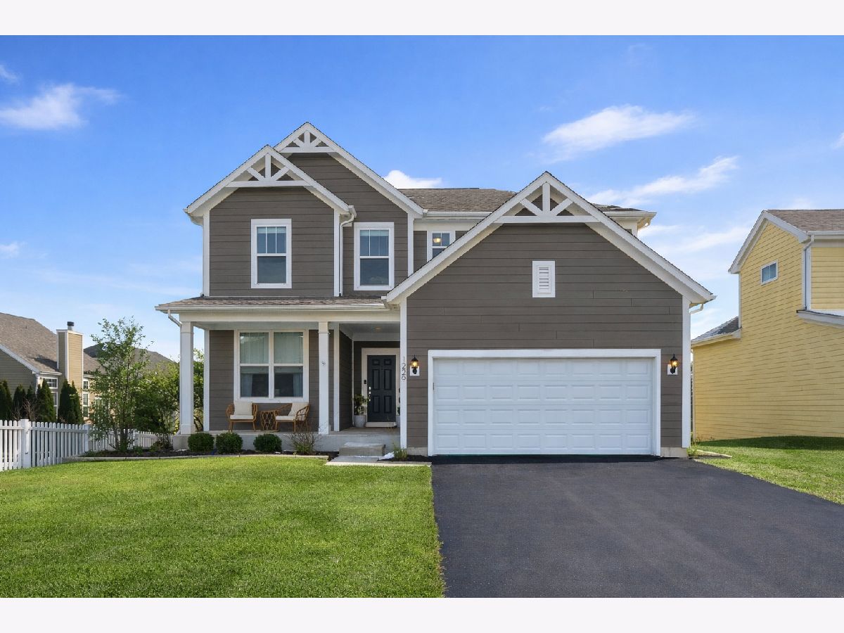  Sold Sugar Grove Illinois, 1229 Mariemont