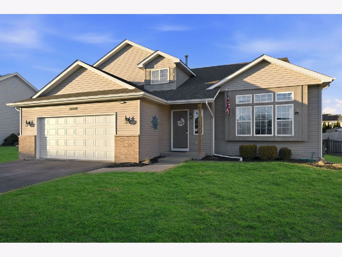 Homes Sold Hunters West Channahon Illinois, 25548 Mallard