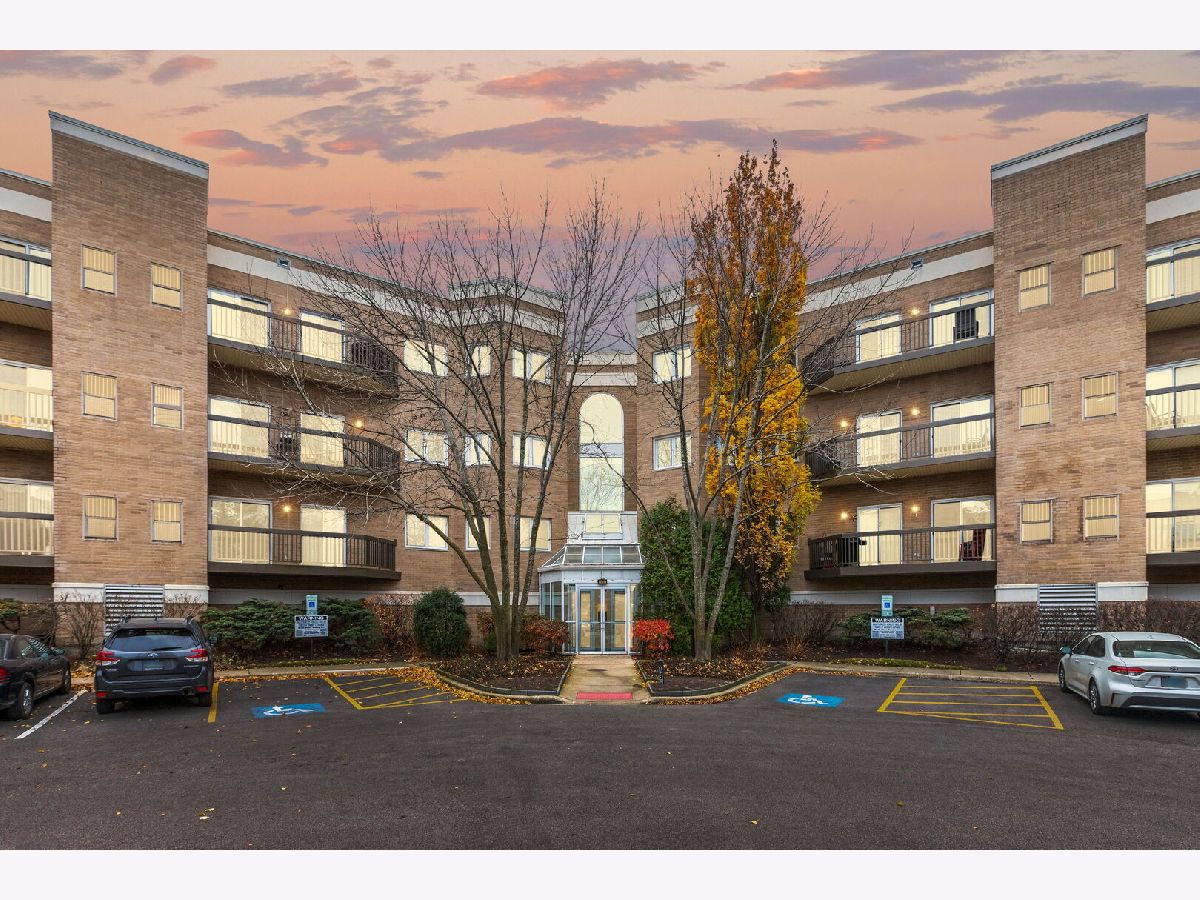  For Sale Buffalo Grove Illinois, 140 Manchester Drive