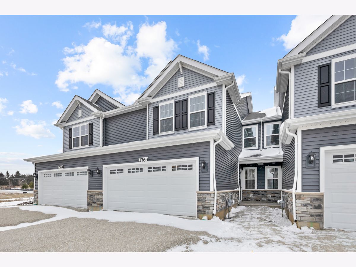 Condos & Townhomes & Homes Rented Wheatland Crossing Aurora Illinois, 1763 Baler