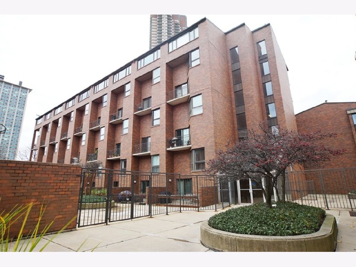  Rented Chicago Illinois, 3700 Lake Shore