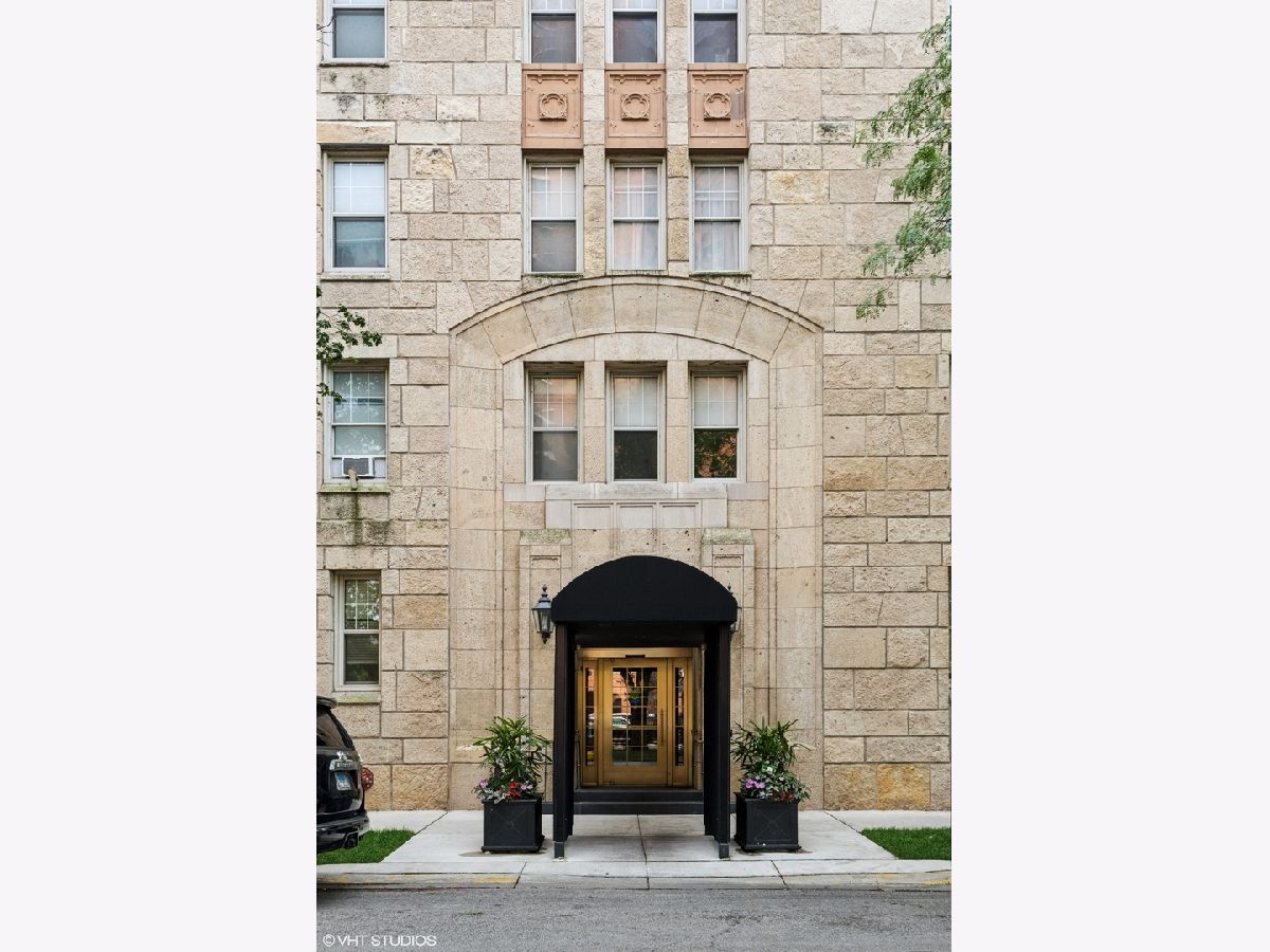  For Sale Chicago Illinois, 5000 East End Avenue