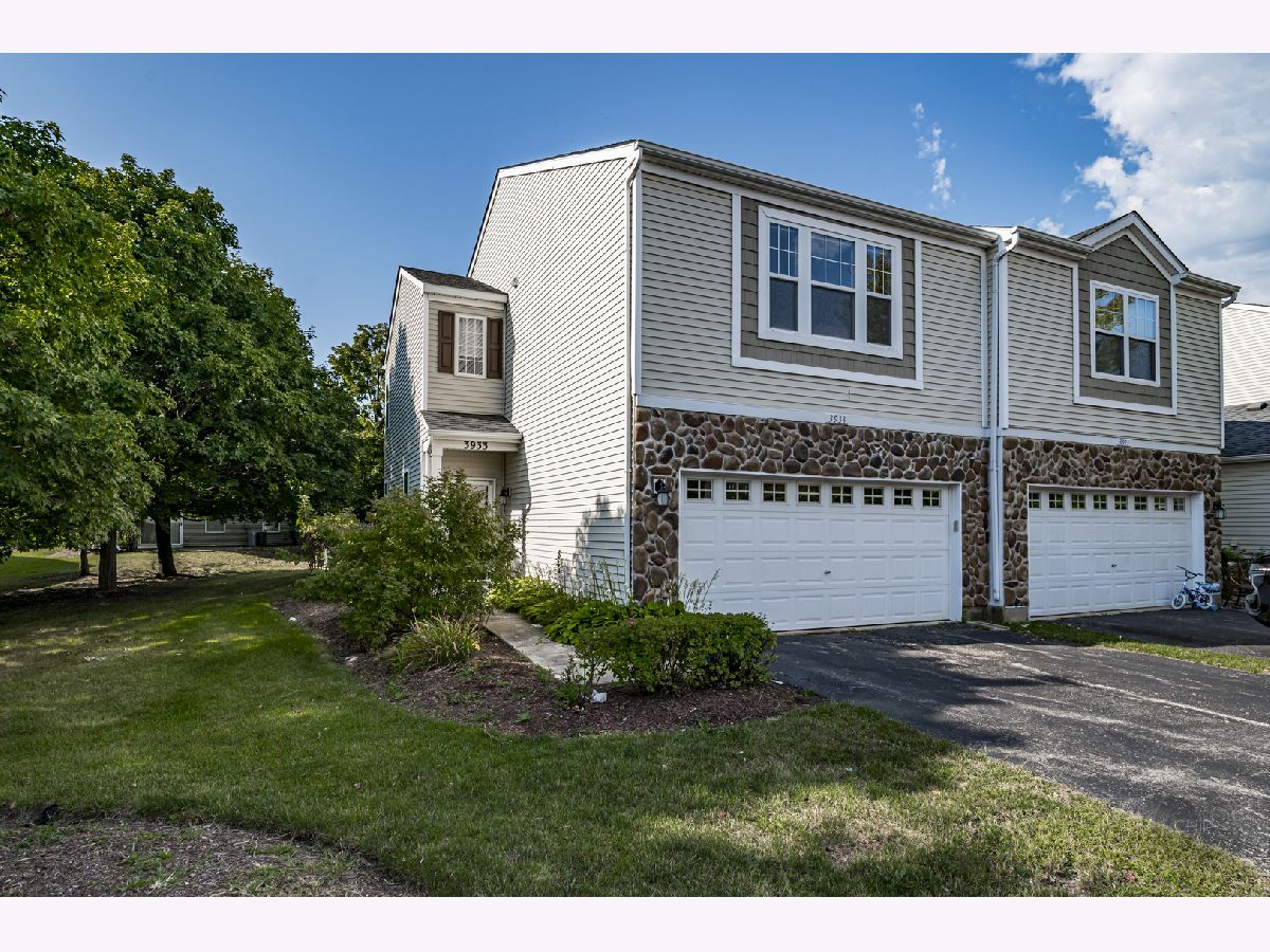 Townhomes & Condos For Rent Blackstone Aurora Illinois, 3933 Granite