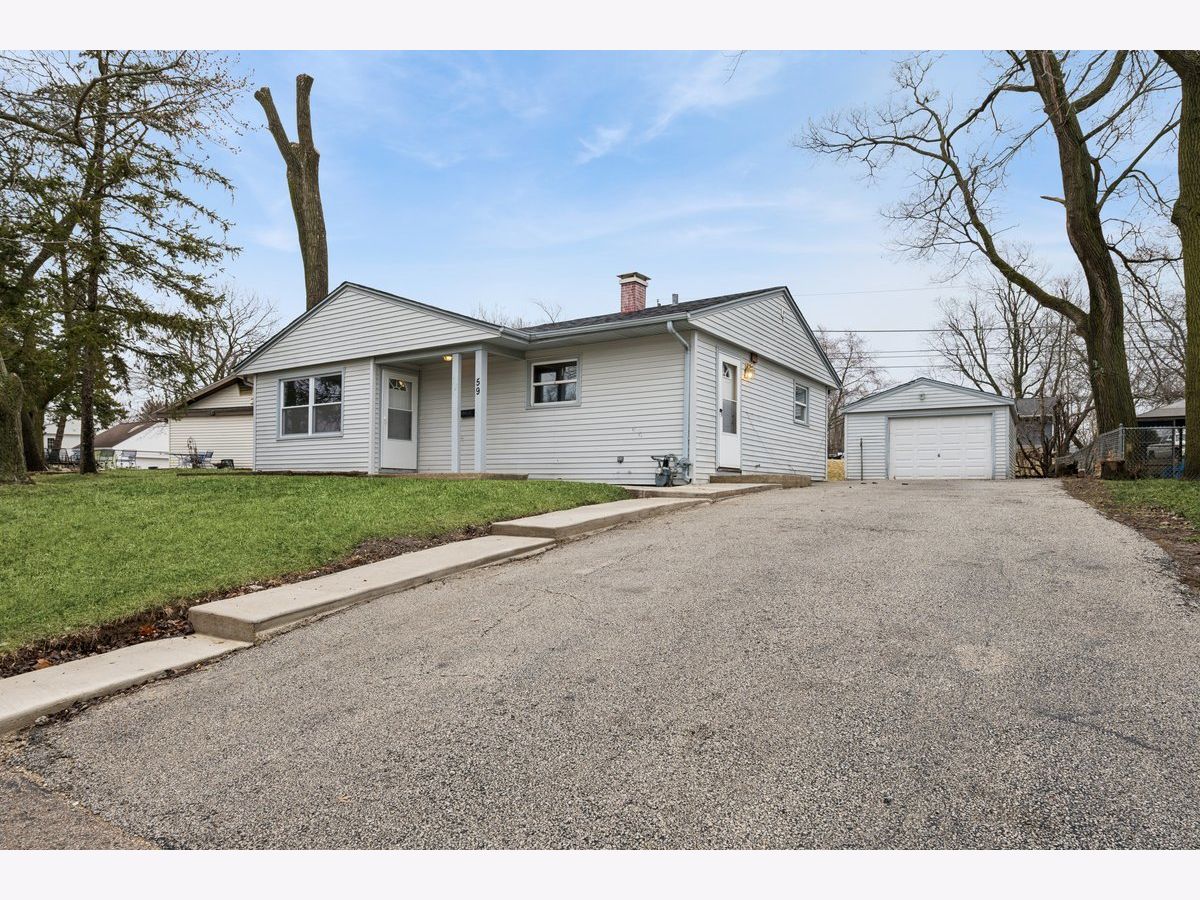  For Sale Carpentersville Illinois, 59 Wren Road