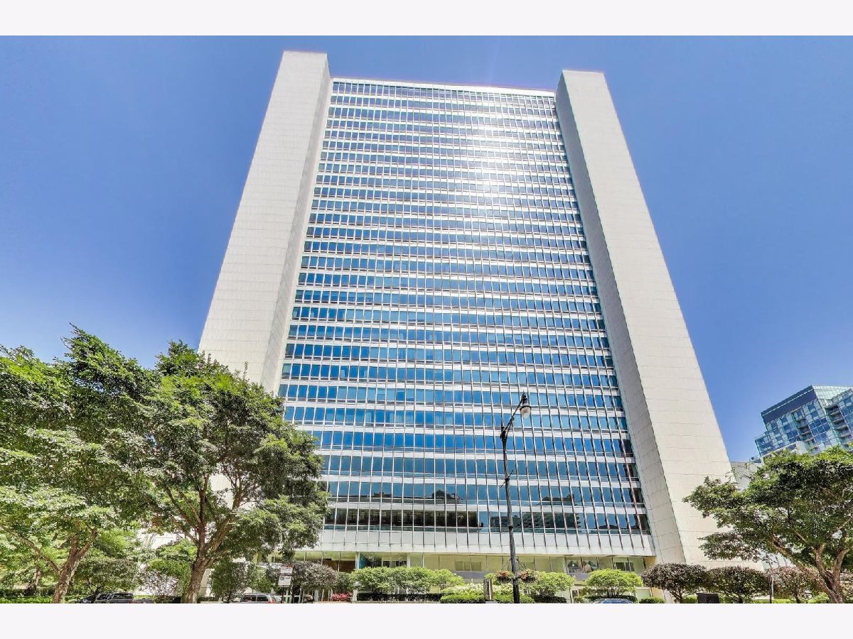  For Sale Chicago Illinois, 500 Superior Street
