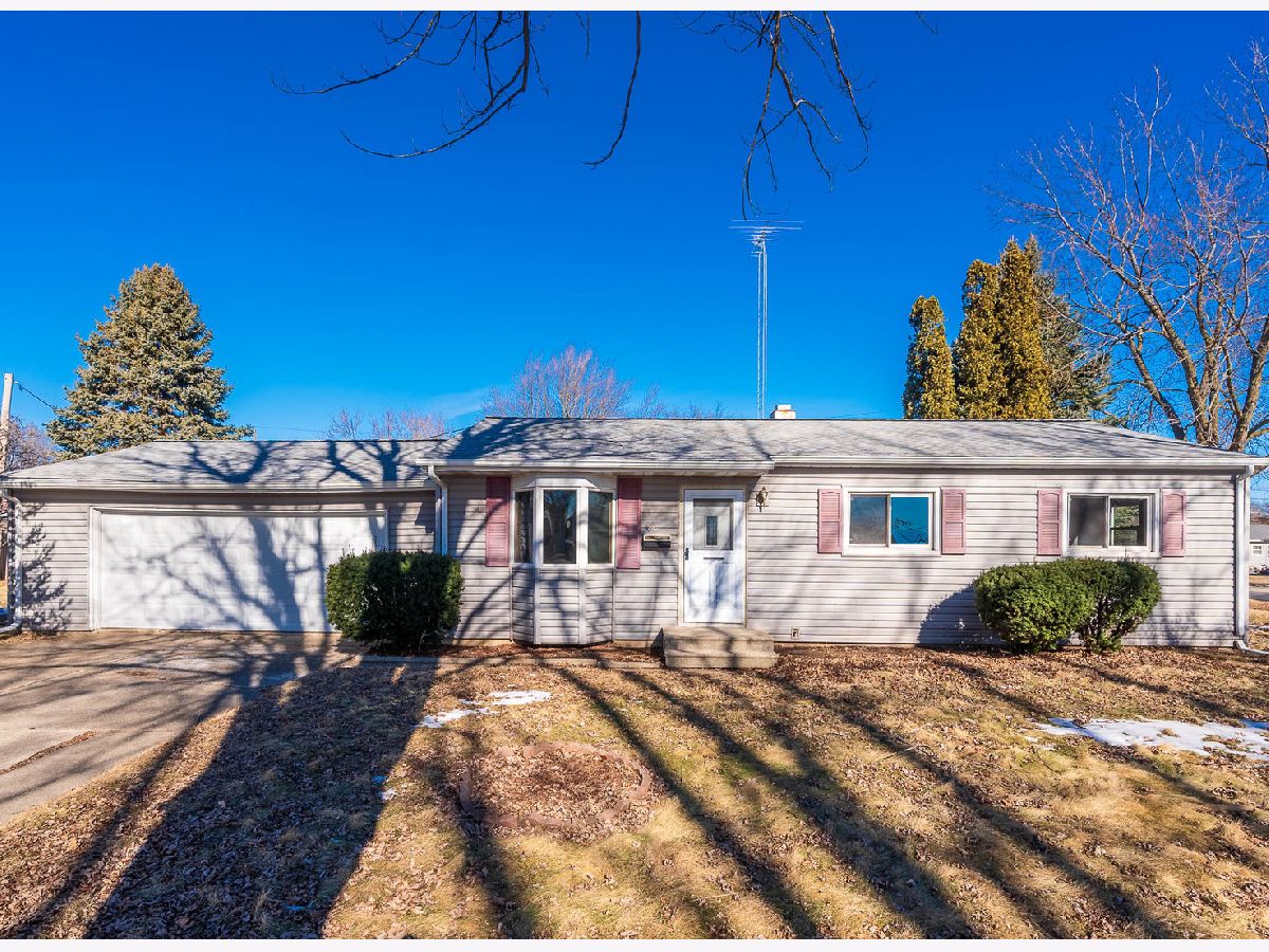  Sold Rochelle Illinois, 901 Garfield