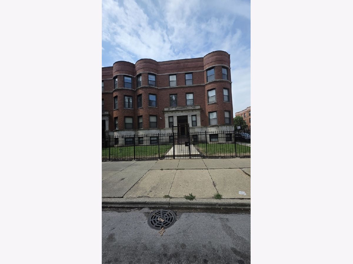  For Sale Chicago Illinois, 5900 King Drive