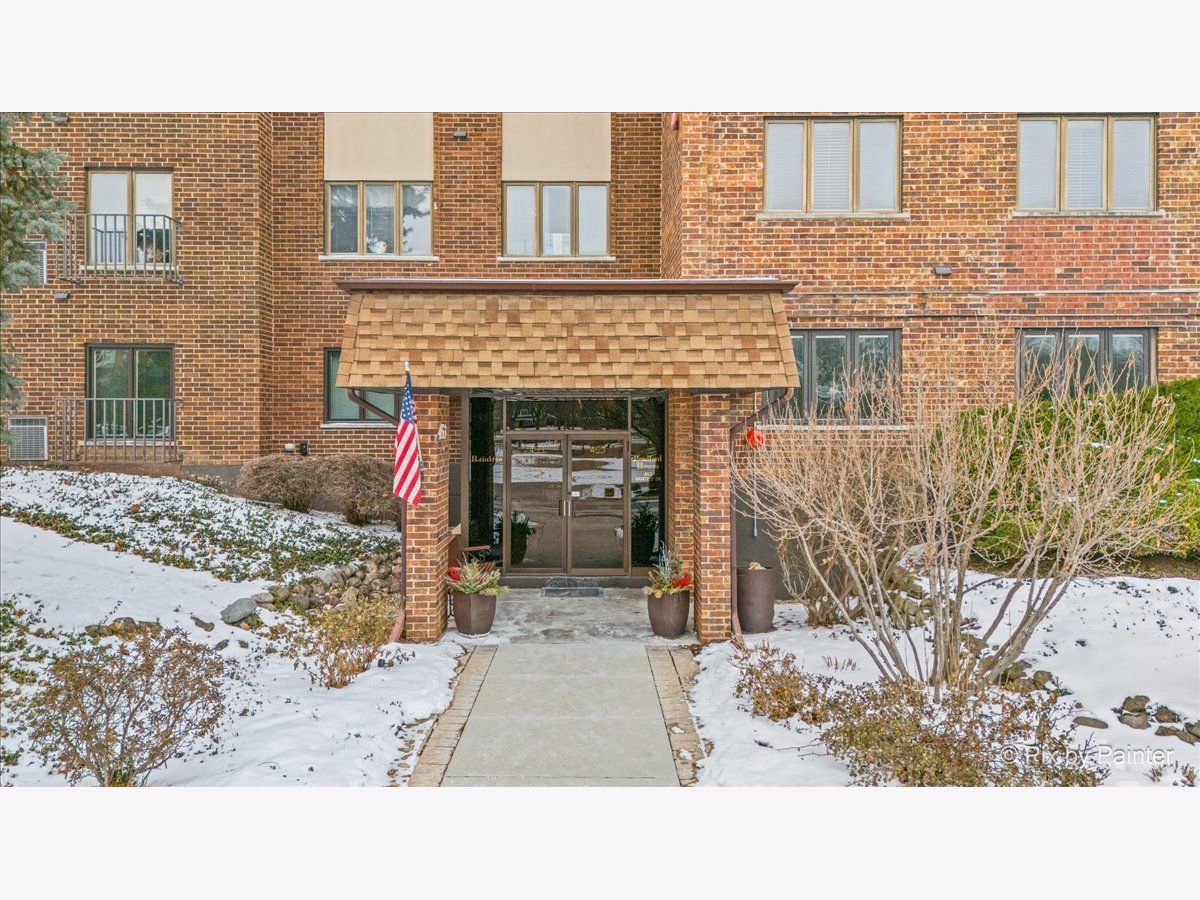 Condominiums & Homes Sold Raintree Glen Ellyn Illinois, 453 Raintree