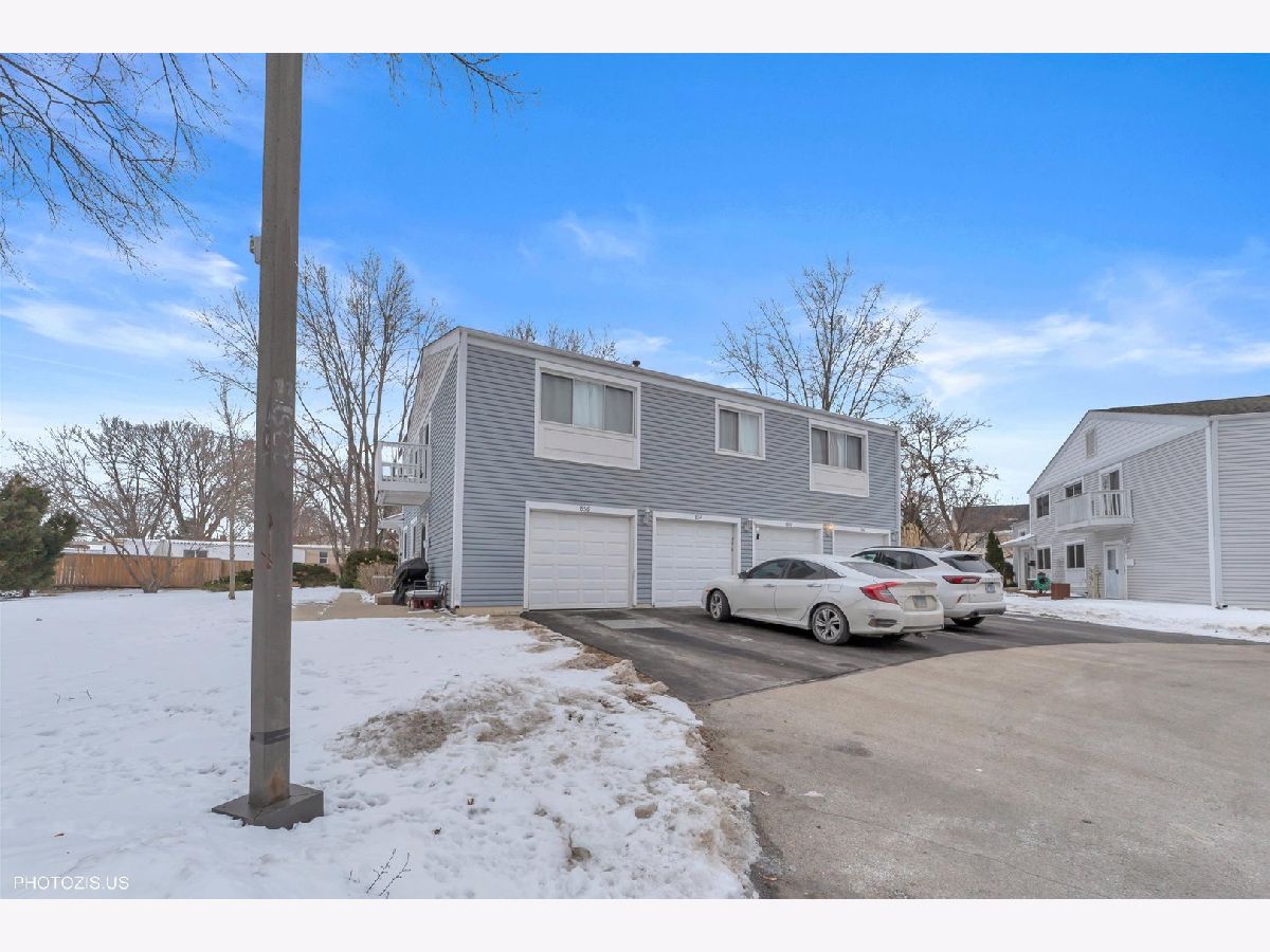  For Rent Wheeling Illinois, 854 Cambridge