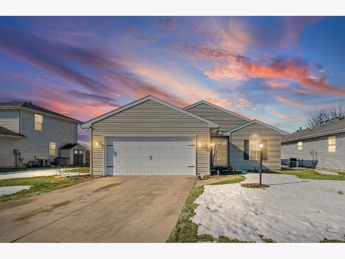 Homes & Condos & Townhomes For Sale Timberline Valley Champaign Illinois