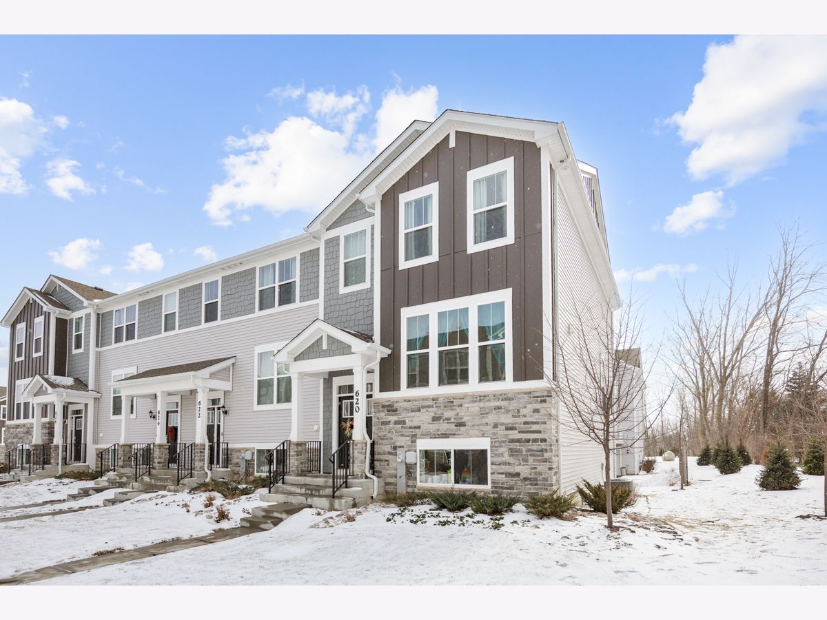 Condos & Townhomes For Rent Liberty Meadows Aurora Illinois, 620 Wolverine