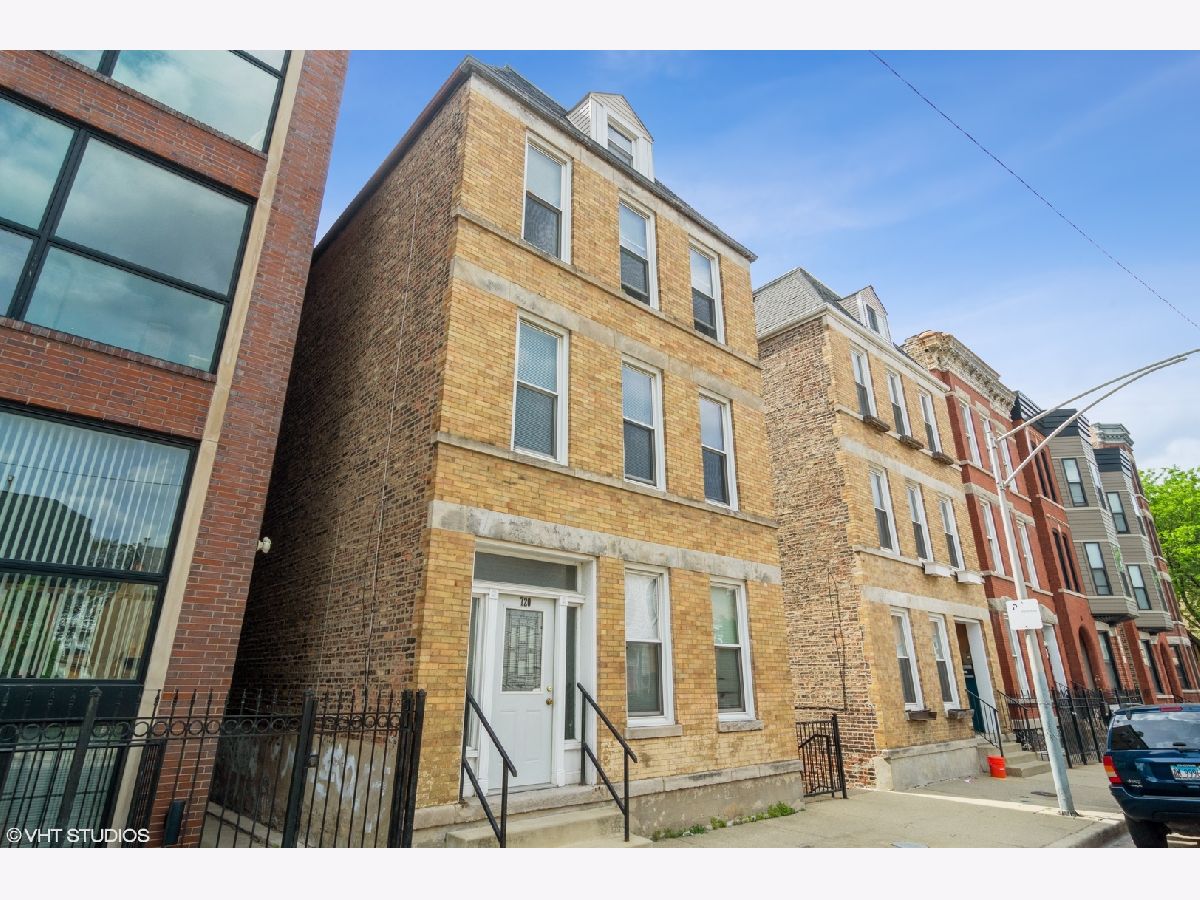  Rented Chicago Illinois, 720 Throop