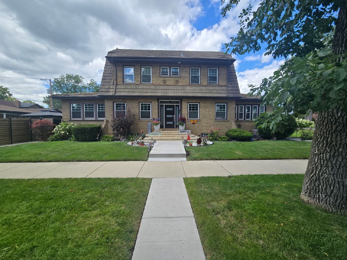 Homes & Condos & Townhomes Rented Beverly Hills Chicago Illinois, 10156 Hoyne