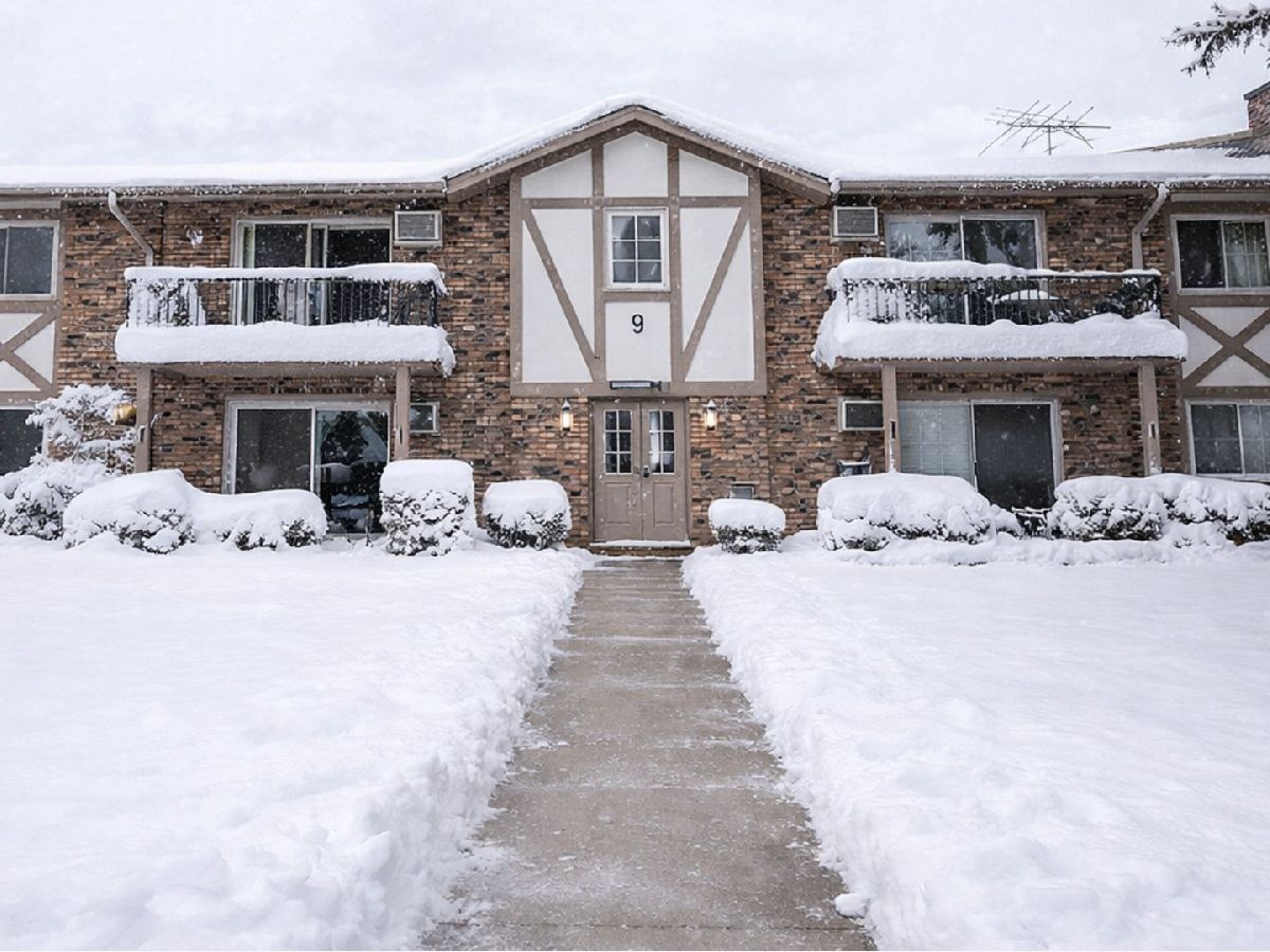  For Rent Willowbrook Illinois, 16W540 Lake