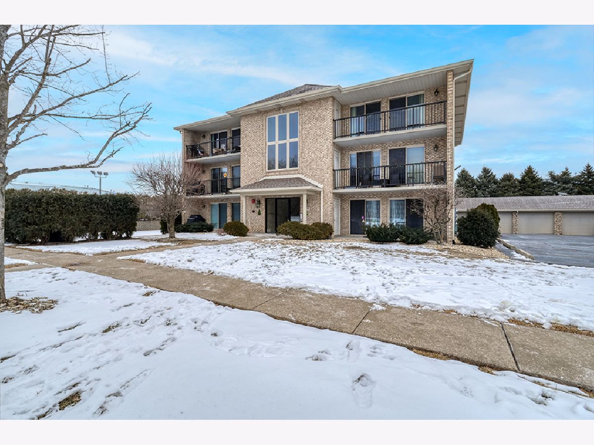  For Sale Lemont Illinois, 12755 Saint Andrews Court