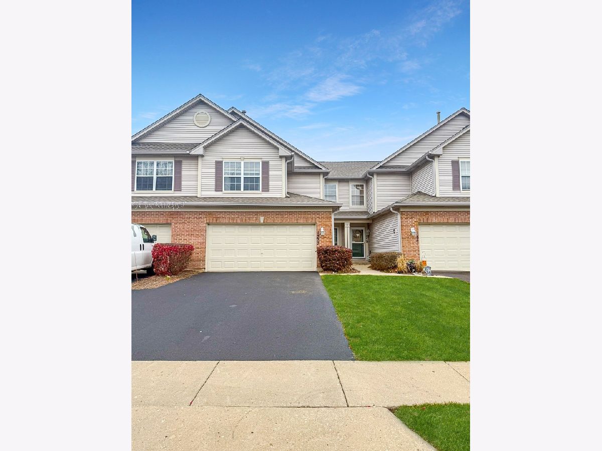  Rented Elgin Illinois, 1533 Keystone