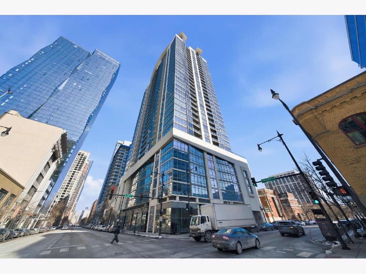  For Sale Chicago Illinois, 100 14th Street