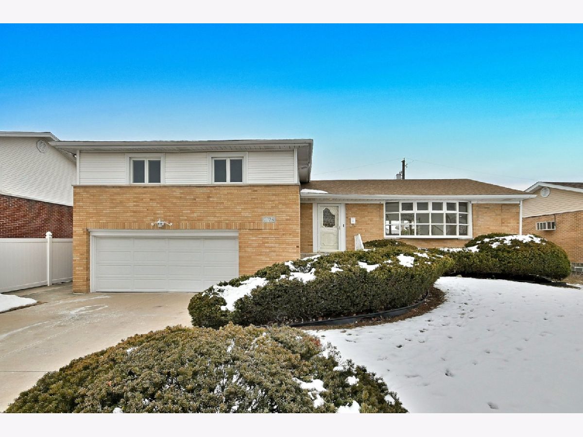  Sold Melrose Park Illinois, 1213 Helen