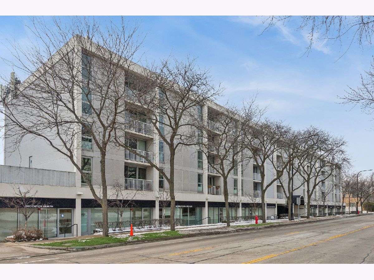  For Sale Wilmette Illinois, 1625 Sheridan Road