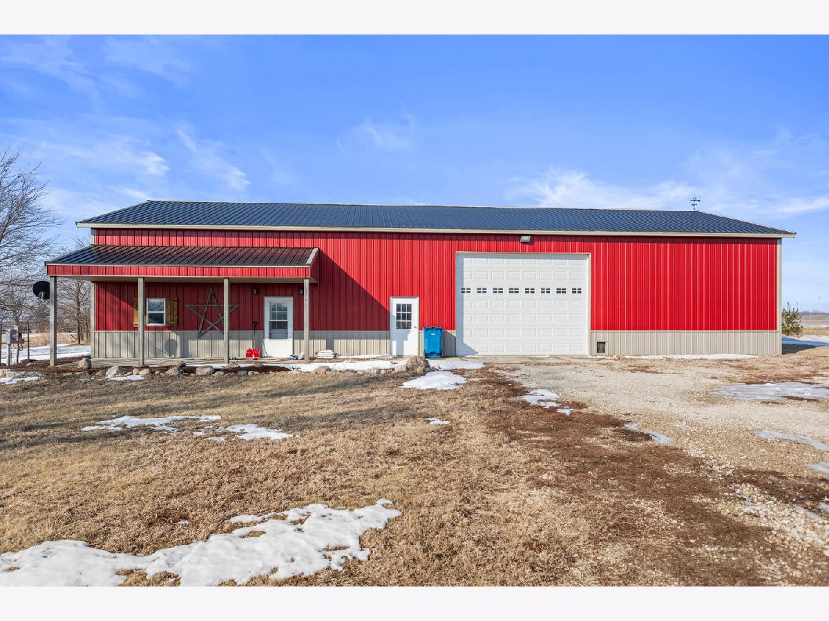  For Sale Oakwood Illinois, 20640 830 East Road