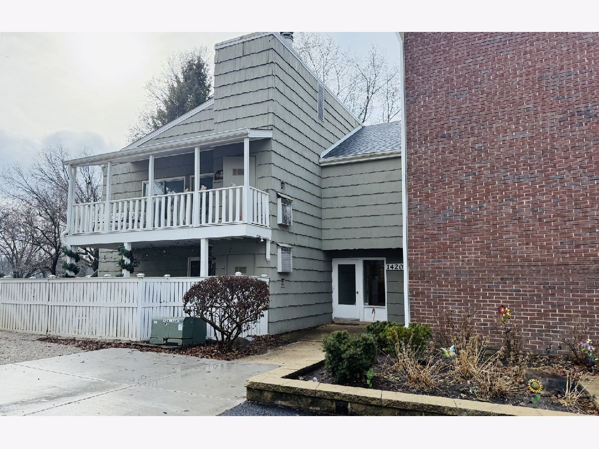 Condos & Townhomes & Homes Sold The Streams Wheaton Illinois, 1420 Stonebridge