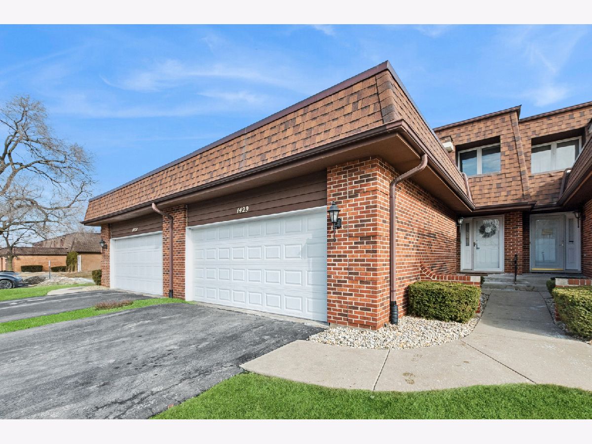  For Sale Flossmoor Illinois, 1429 Woodhollow Drive