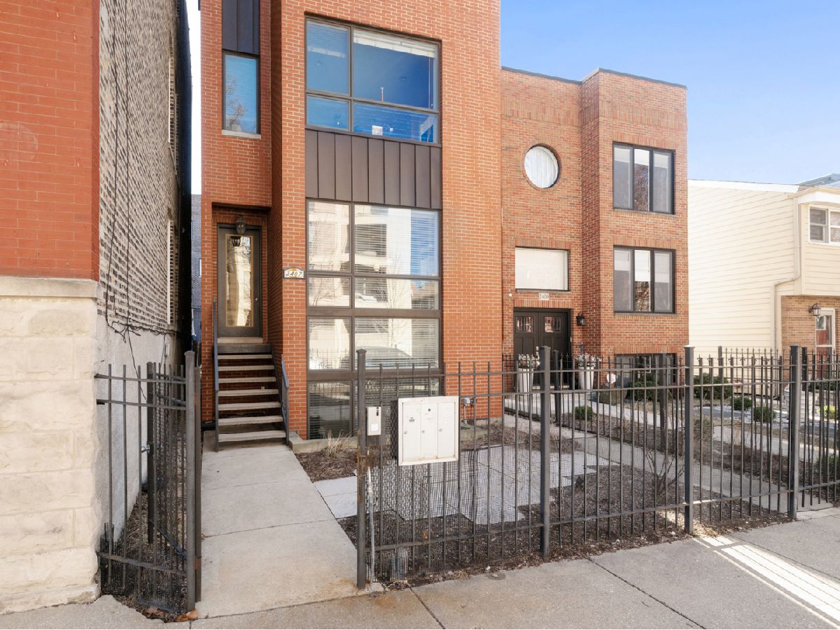  For Sale Chicago Illinois, 2407 Moffat Street