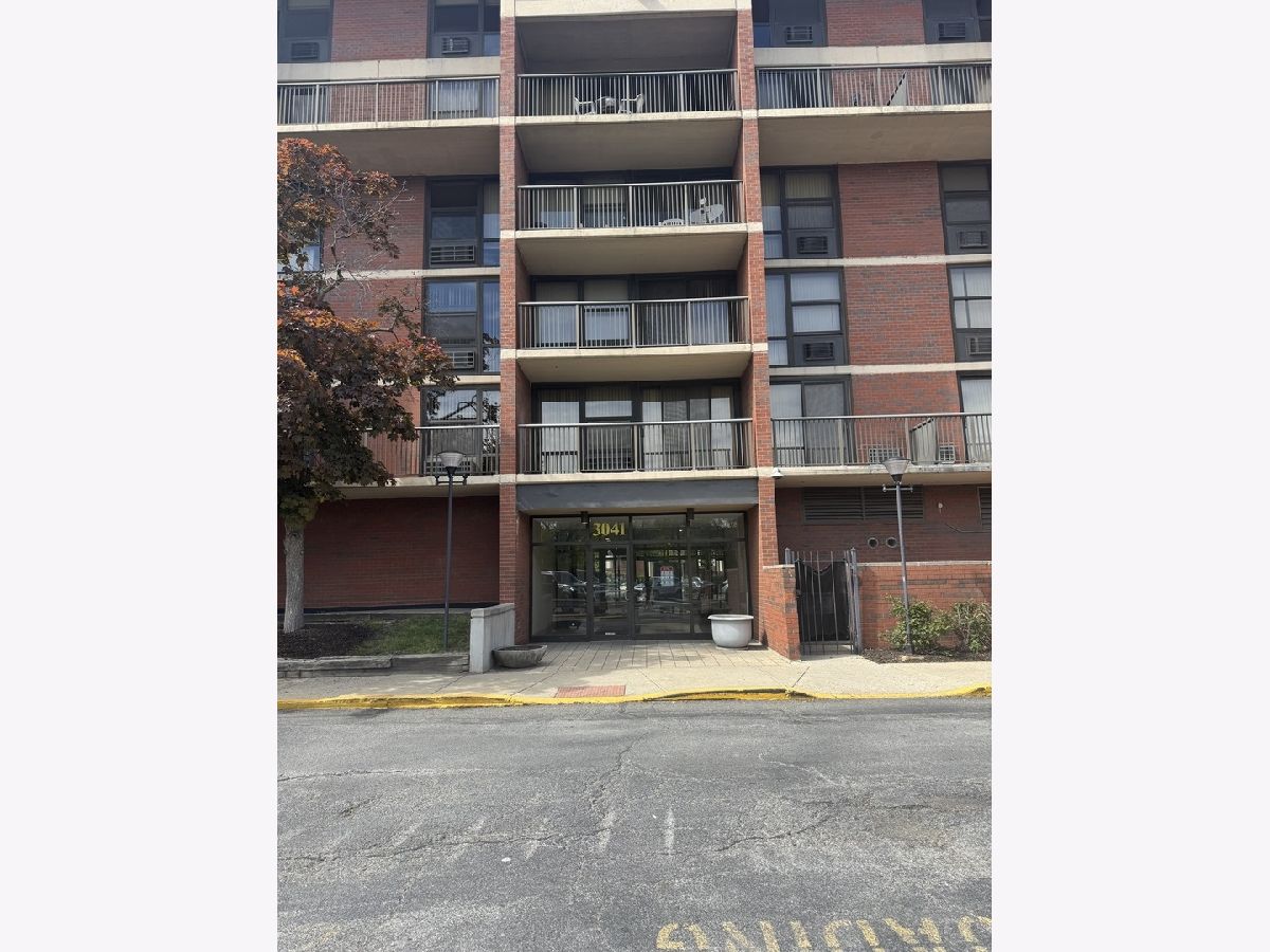  For Sale Chicago Illinois, 3041 Michigan Avenue