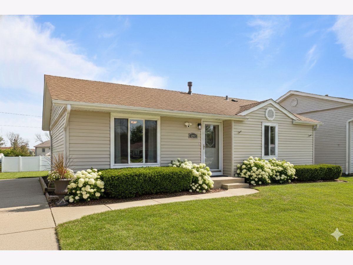  For Sale Orland Hills Illinois, 16219 92nd Avenue