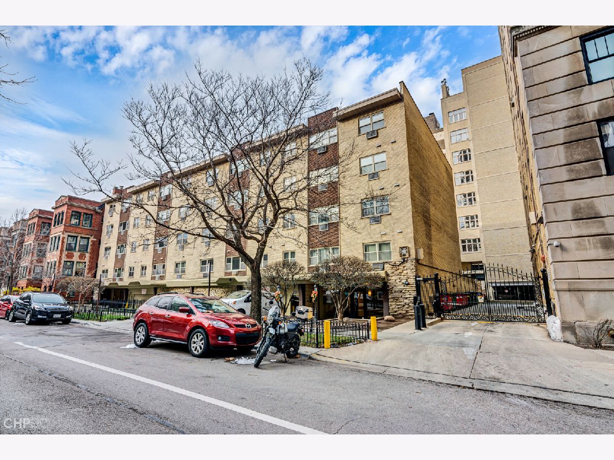  Rented Chicago Illinois, 420 Aldine