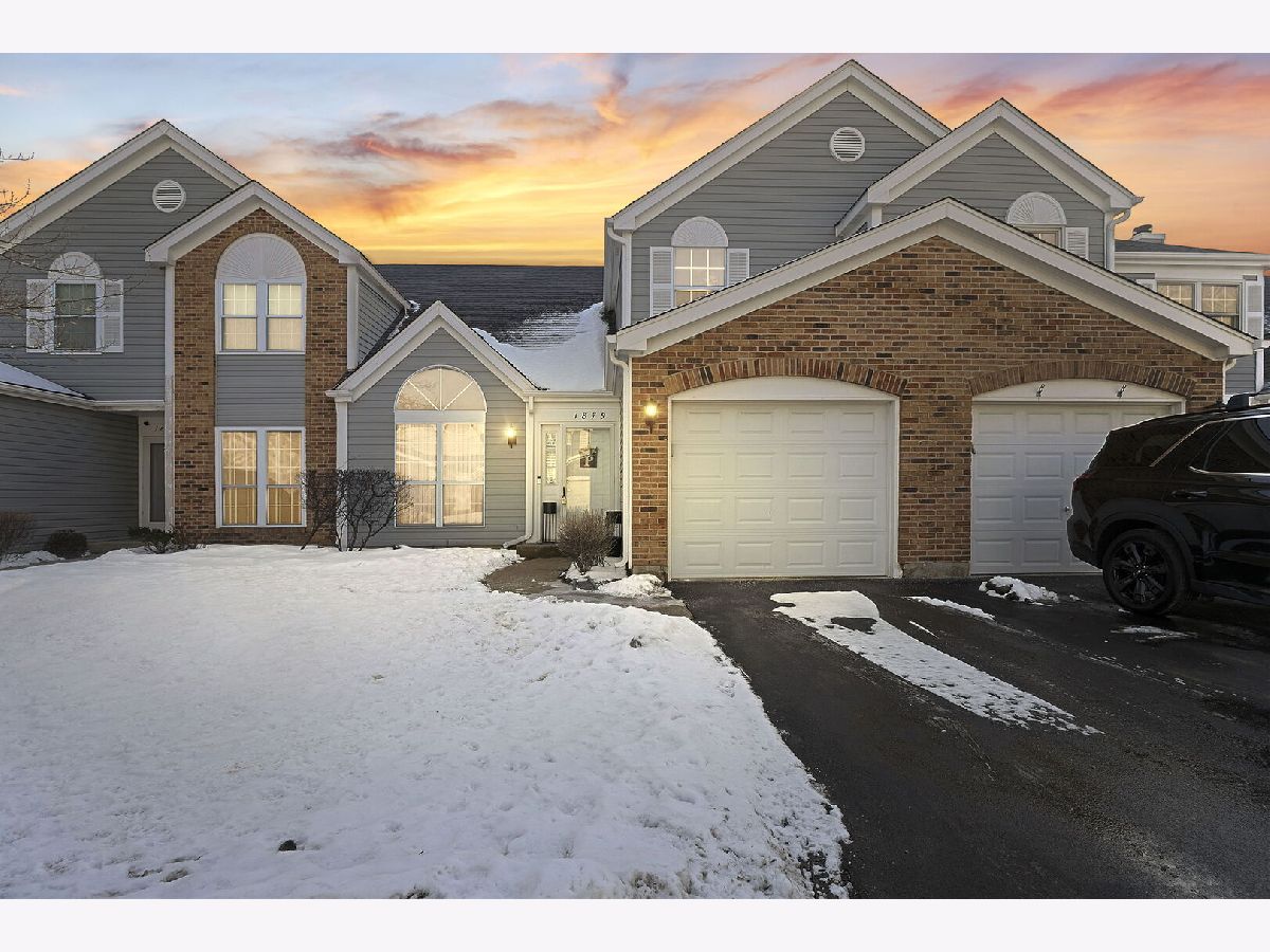  For Sale Gurnee Illinois, 1879 Independence Court