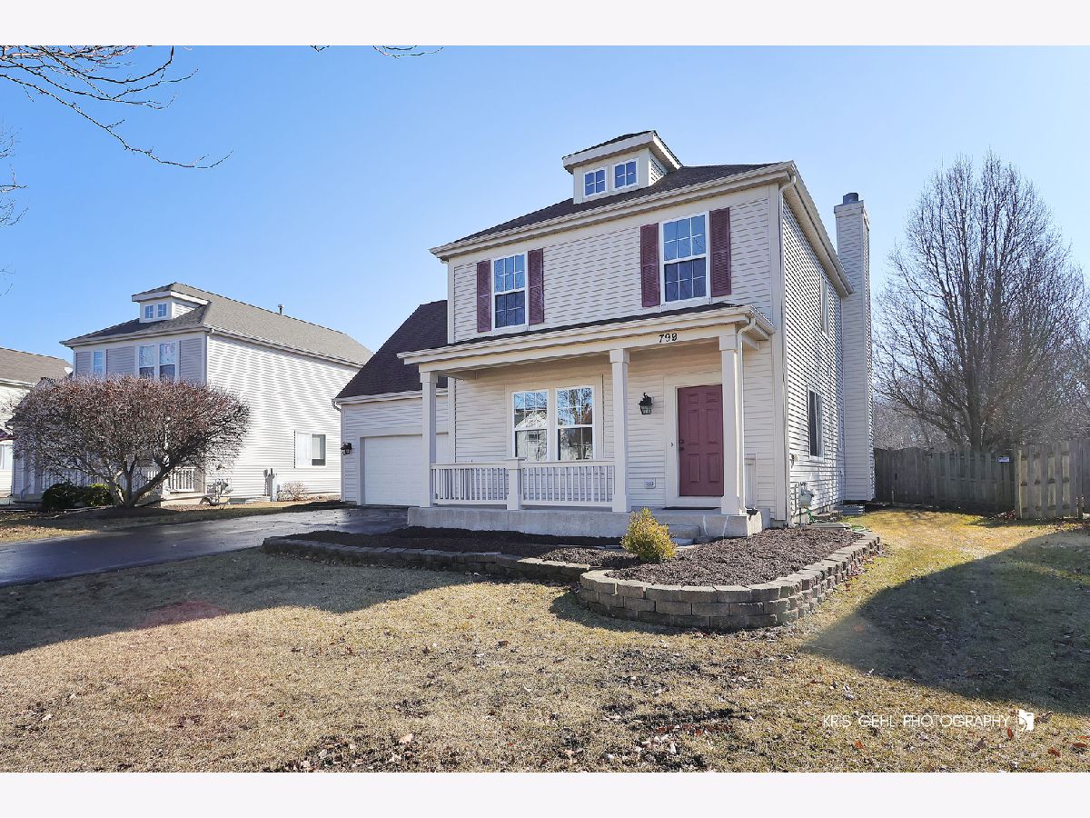  For Sale Round Lake Illinois, 799 Waterbury Drive