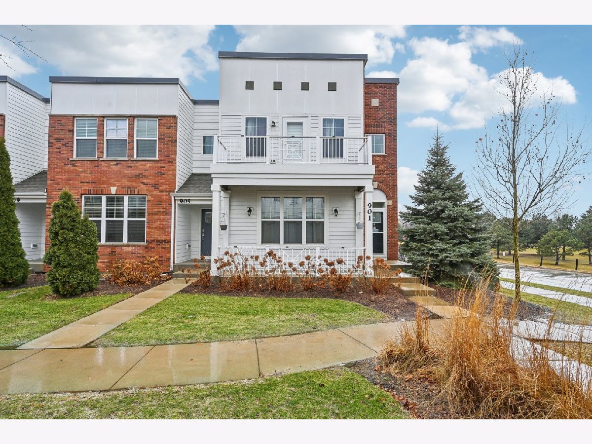 Townhomes Rented Union Square Aurora Illinois, 905 Times Square