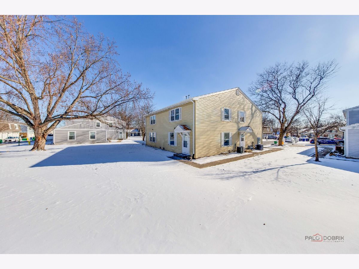  For Sale Vernon Hills Illinois, 233 Winfield Court