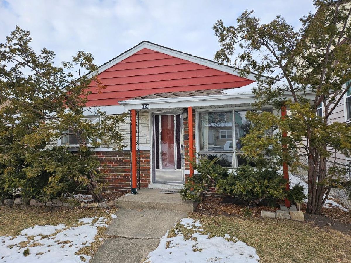  For Sale Summit Illinois, 7436 58th Street