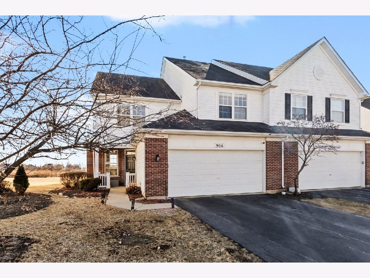 Homes & Townhomes For Sale Sable Ridge Joliet Illinois, 906 Bluebell Circle