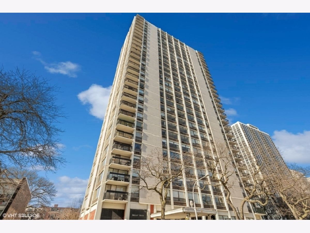  Rented Chicago Illinois, 1460 Sandburg