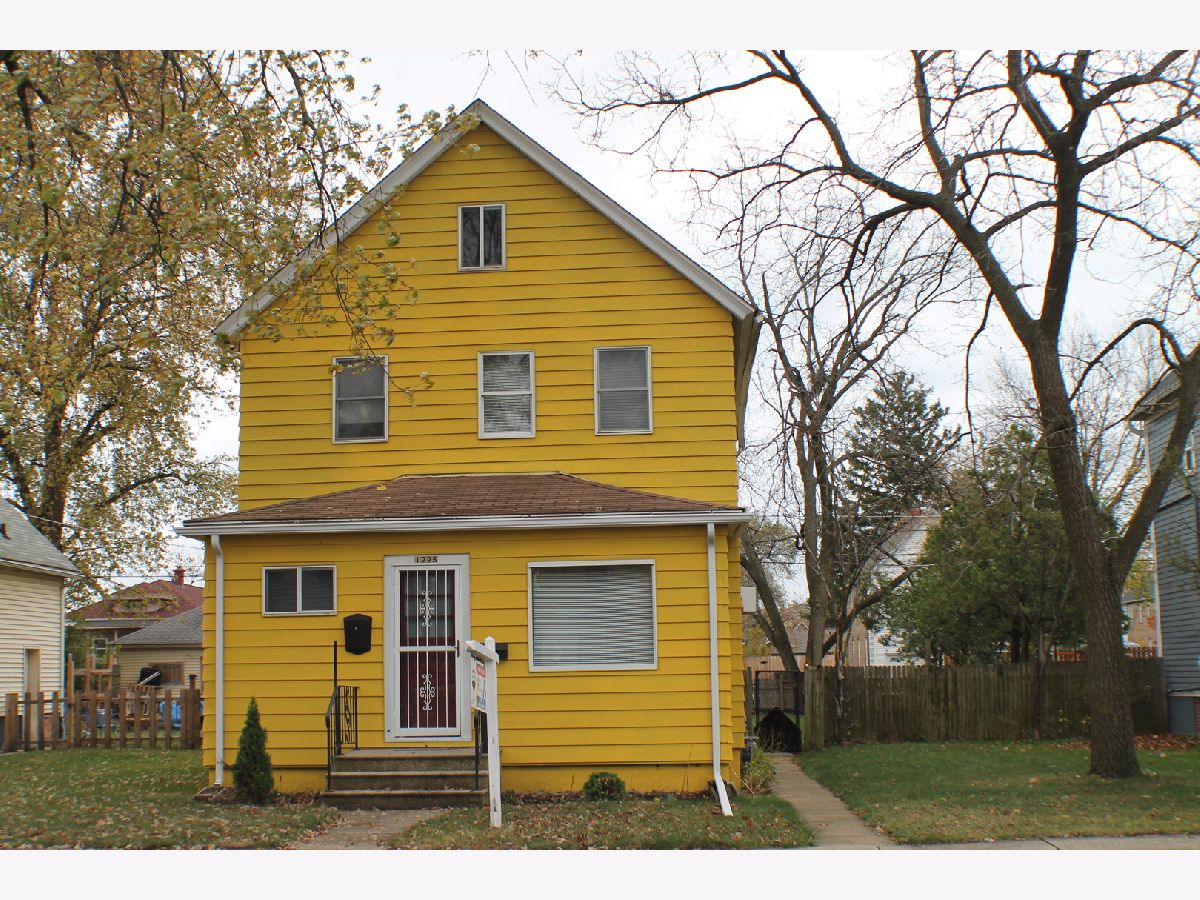  Rented North Chicago Illinois, 1225 Jackson
