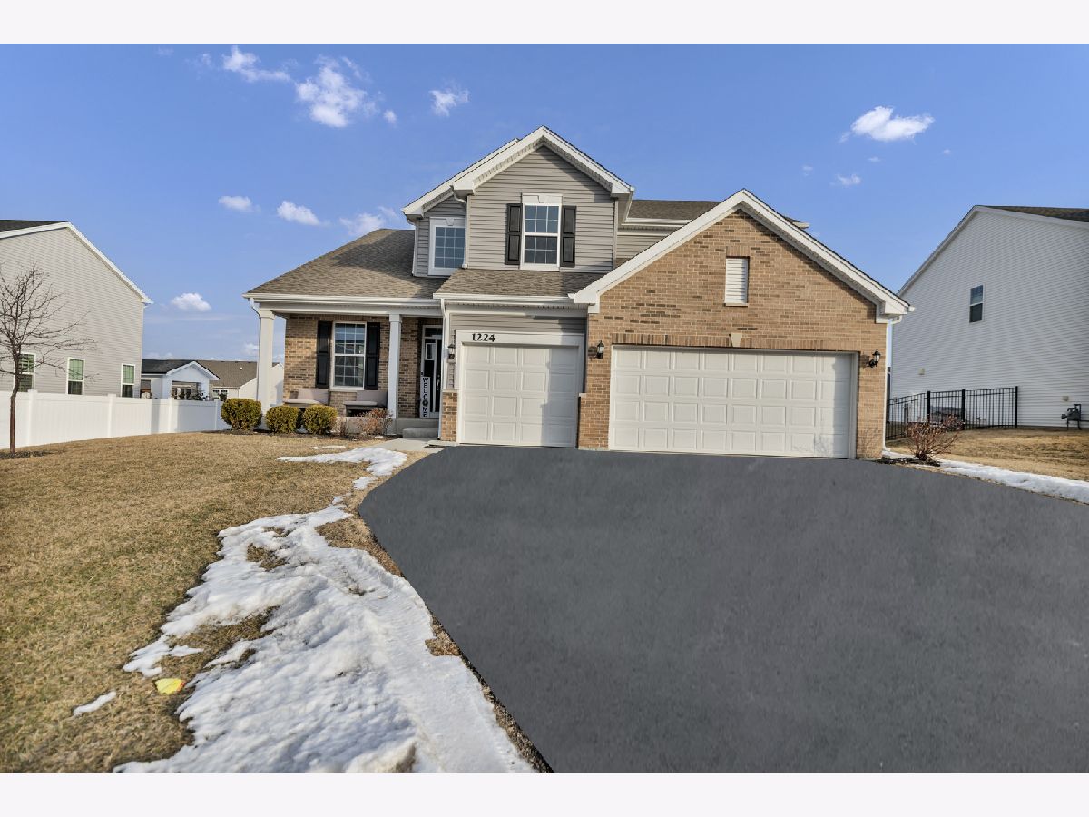  For Sale Hampshire Illinois